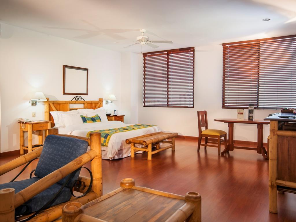 Armenia Hotel Екстер'єр фото