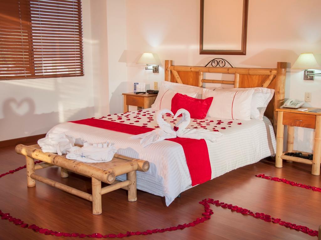 Armenia Hotel Екстер'єр фото
