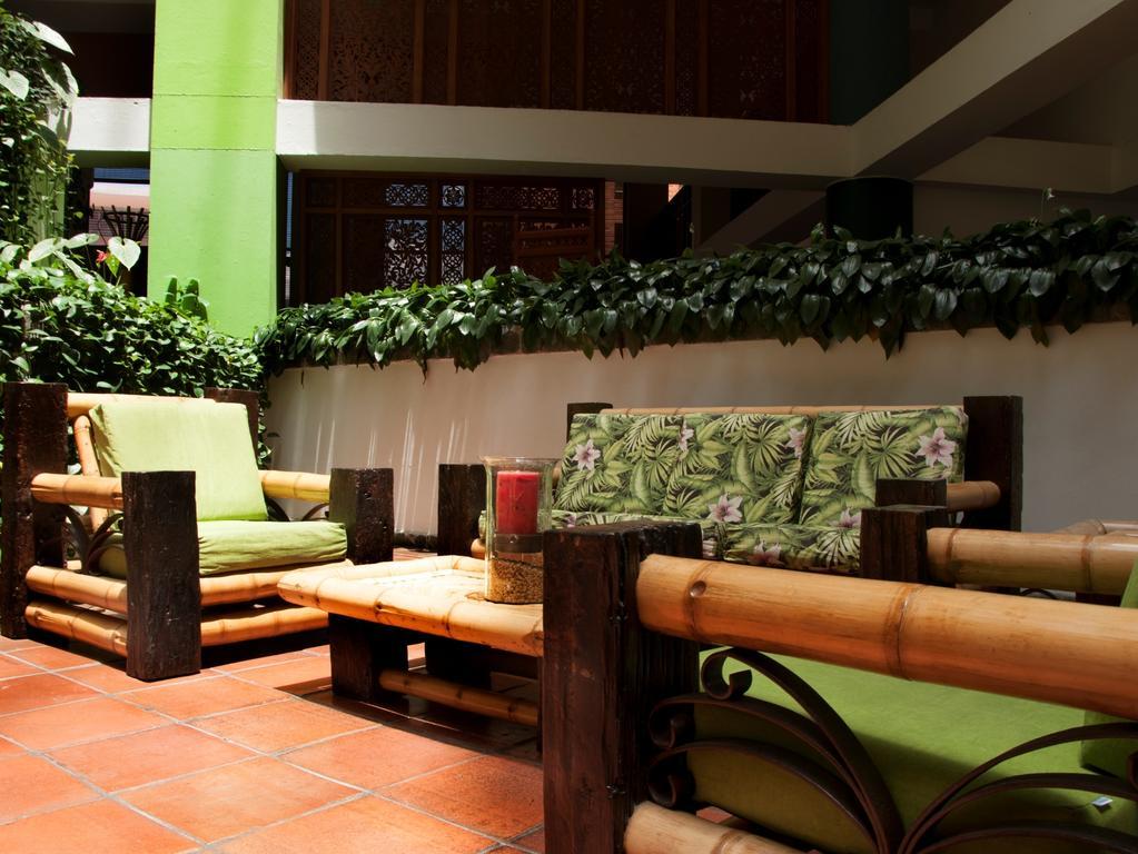 Armenia Hotel Екстер'єр фото